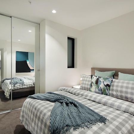 Experience Platinum Hotel Apartments 墨尔本 外观 照片