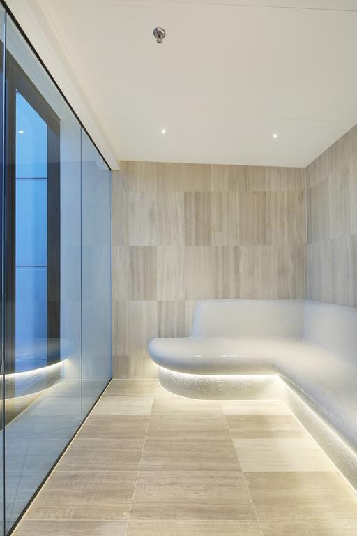 Experience Platinum Hotel Apartments 墨尔本 外观 照片